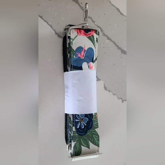 Jujube Messenger Strap Rosy Posy - Picture 2 of 2